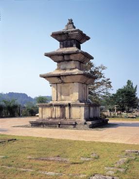 고선사지 삼층석탑( 高仙寺址三層石塔 ) 이미지