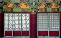 화방사 채진루에서 나타난 창문의 조형적 율동