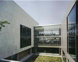 이인 크리에이티브 센터